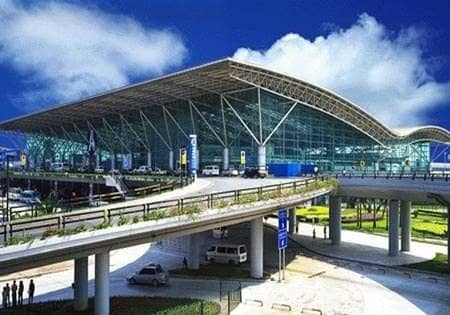 西飛機(jī)場(chǎng)_http://m.5521pk.com_地標(biāo)工程_第1張